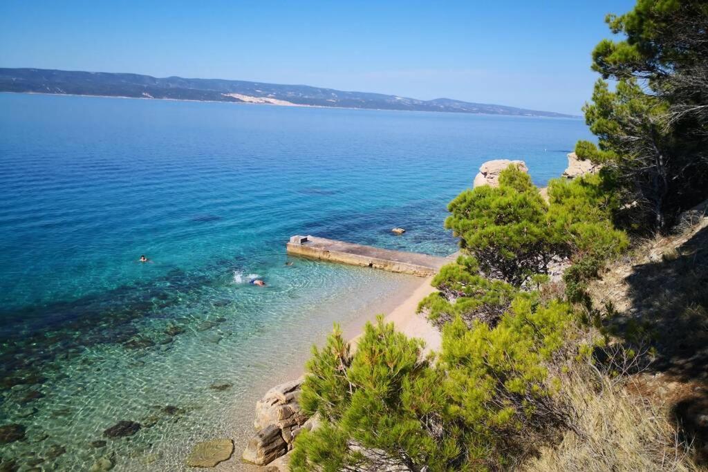 Beautiful Apartment 80 M From The Sea Marusici  Buitenkant foto