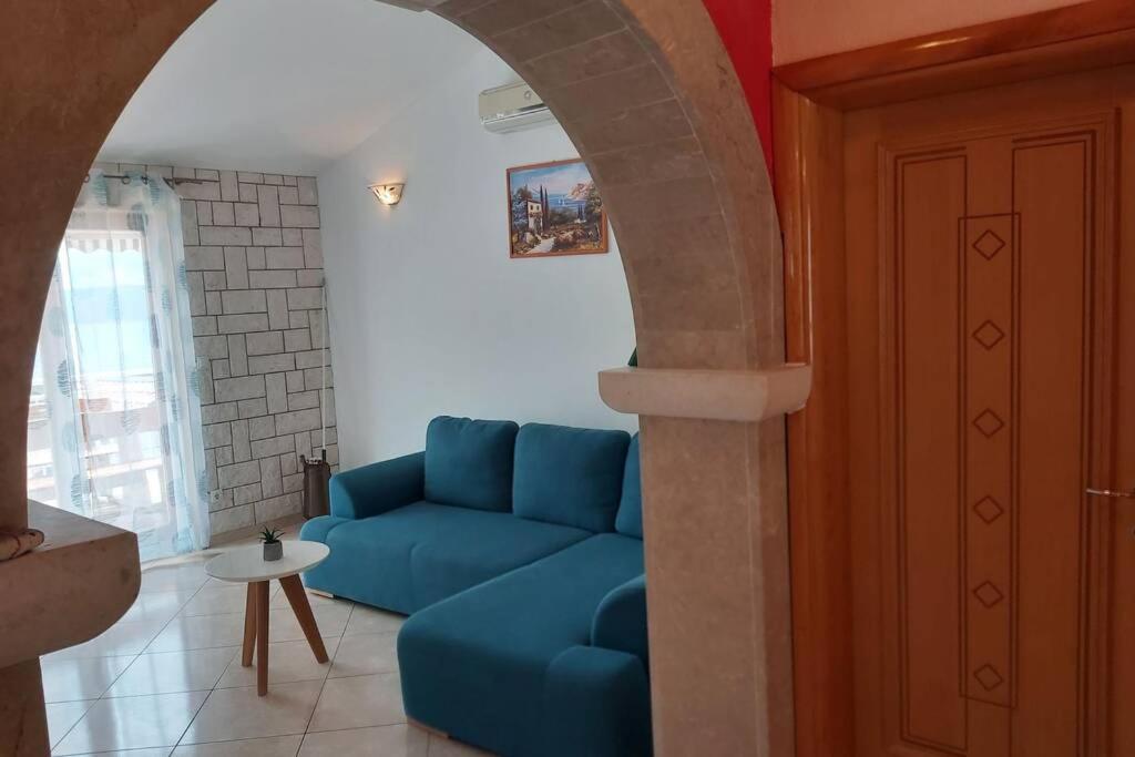 Beautiful Apartment 80 M From The Sea Marusici  Buitenkant foto