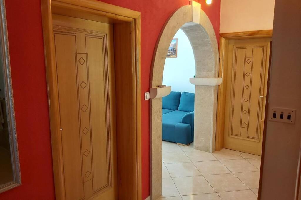 Beautiful Apartment 80 M From The Sea Marusici  Buitenkant foto